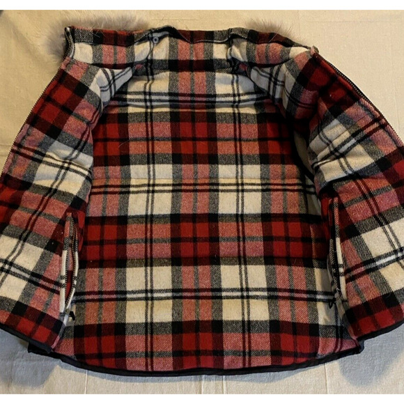 Woolrich Reversible Vest Black-RedPlaid Womens Large Coyote Fur Collar Down Vest - Picture 9 of 16